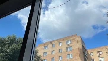 Замена стеклопакета в фасаде магазина