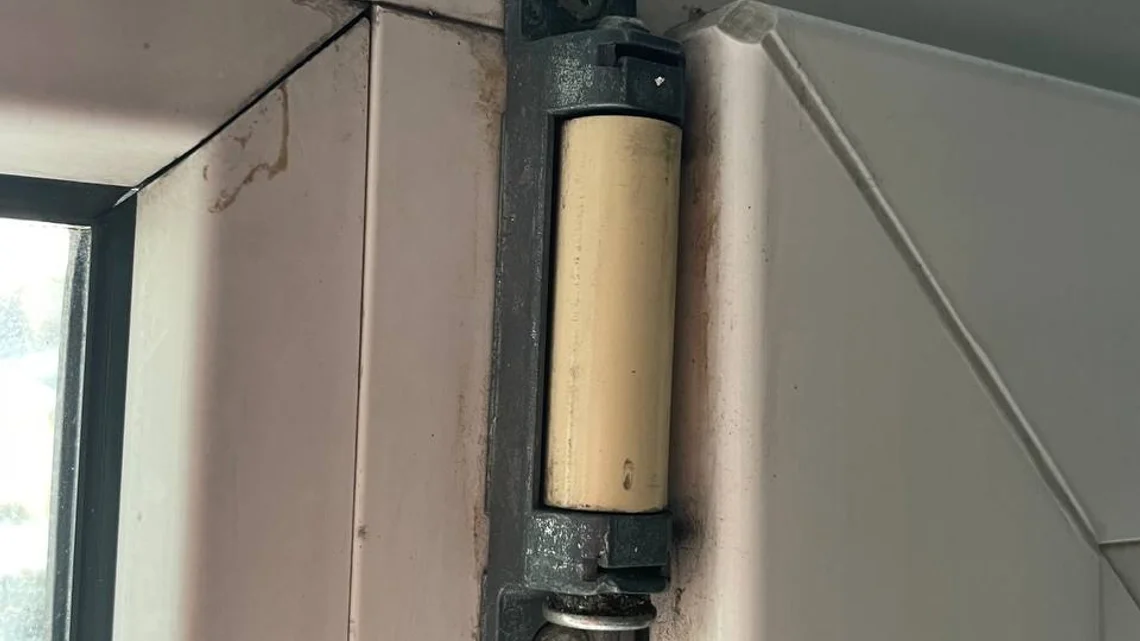 Ремонт пластиковых окон — до